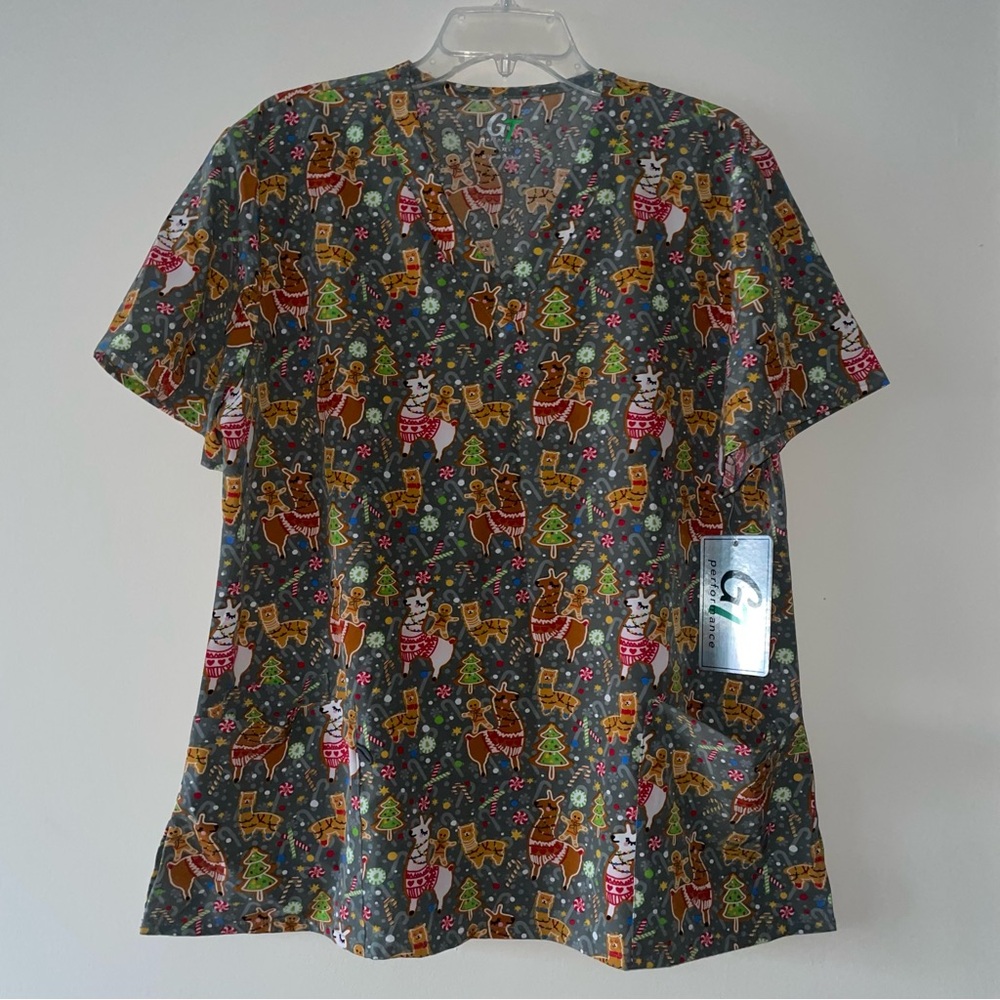 Festive Christmas Reindeer Print Scrub Top GT Performance NWT